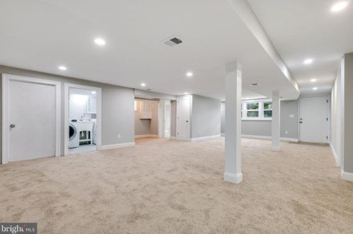 1253 Cresthaven Dr, Silver Spring MD 20903-1107 exterior