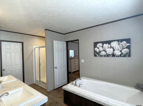 2462 Blocker Rd, Marshall TX 75672-3720 exterior