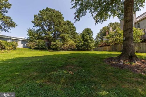 9376 Peter Roy Ct, Springfield VA  22015-4249 exterior