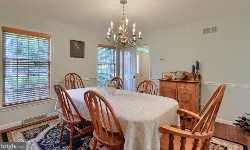 131 Bentley Ln, Lancaster PA  17603-6203 exterior