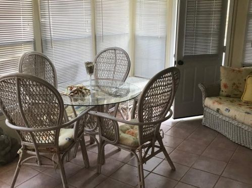 3851 Wesley Dr, Lithia Springs, GA 30122-2154