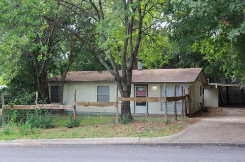 4610 2nd St, Austin TX  78745-2103 exterior