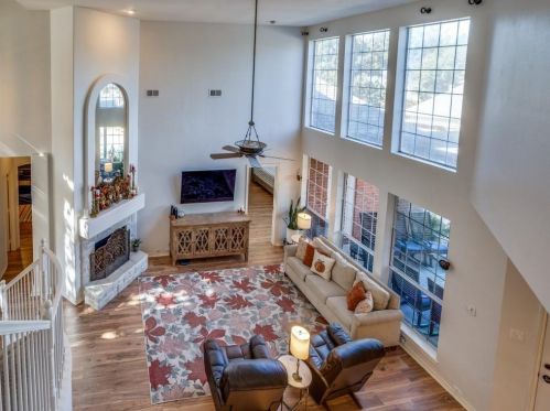 2507 Gln Morris Rd, Carrollton TX 75007-1916 exterior