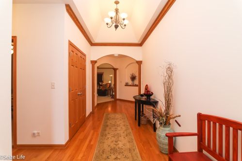 307 Schmidt Dr, Pingree Grove IL  60140-8273 exterior