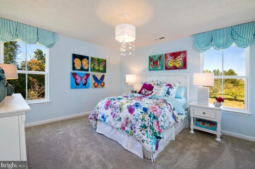 43 Winifred Dr, Hanover PA 17331 exterior