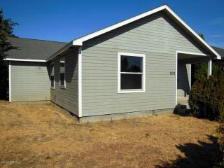 806 6 St, Yakima WA  98901-3414 exterior