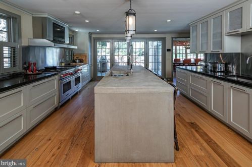 1075 Great Rd, Princeton NJ  08540-1246 exterior