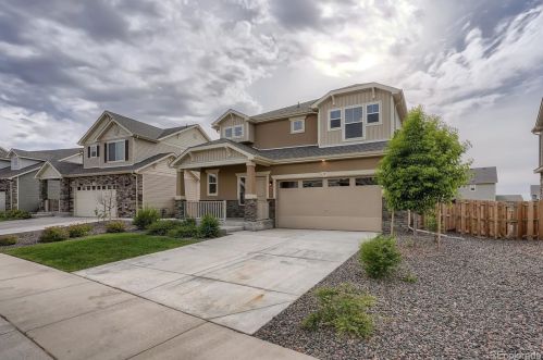 119 Oak Hill Ct, Aurora, CO 80018-1741