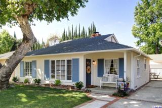 415 Carmelo Ave, Pasadena, CA 91107-2547