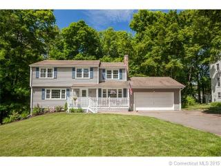 109 Wesleyan Rd, Glastonbury, CT 06033-1328