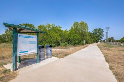 6107 Elam Rd, Dallas TX 75217-5646 exterior