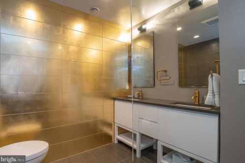 2023 Chancellor St, Philadelphia PA 19103-5604 exterior