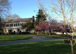 36 Beacon Hill Rd, Califon, NJ 07830-3513