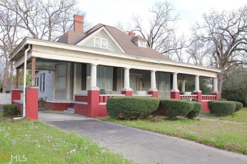 306 Main St, Tennille, GA 31089-1123