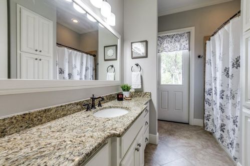 635 Mnr Dr, Argyle TX 76226-5920 exterior