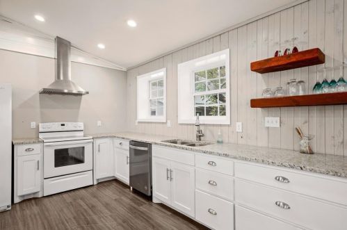 120 Erskine Fry, Seguin TX 78155 exterior