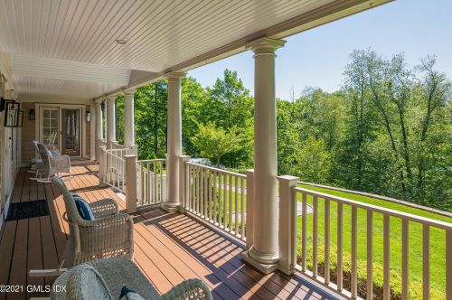279 Middle Patent Rd, Greenwich CT  06831-2809 exterior