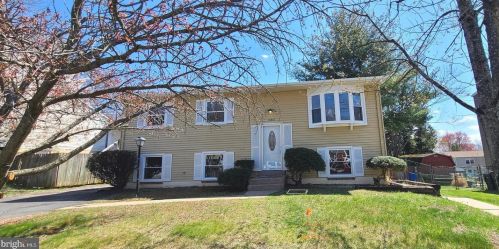 13865 Montoclair Ln, Woodbridge, VA 22193-4468
