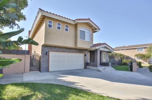 15971 Wicklow Ln, Huntington Beach, CA 92647-3150