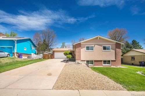 2776 Joslin Ct, Denver, CO 80227-3863