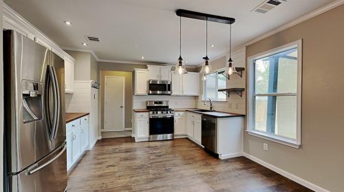 621 Goldenrod St, Uhland, TX 78640-5456