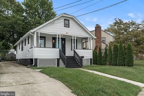 121 Reading Ave, Camden, NJ 08107-1413