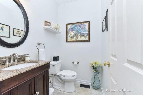 558 Pinebrook Dr, Lemont IL  60490-3121 exterior