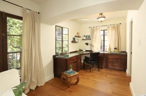 3113 Sparr Blvd, Glendale CA  91208-1829 exterior