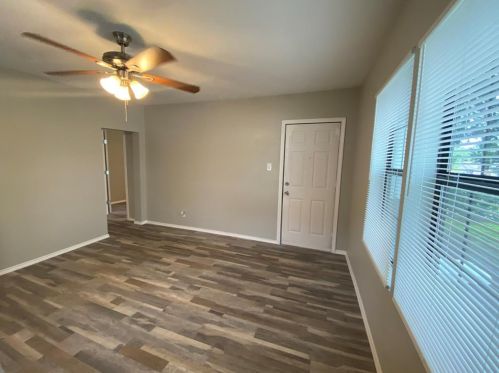 731 Lowden St, Fort Worth TX  76104-7224 exterior