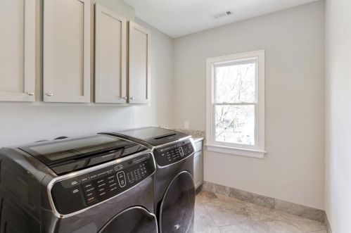 1505 Grant Dr, Atlanta GA  30319-3563 exterior