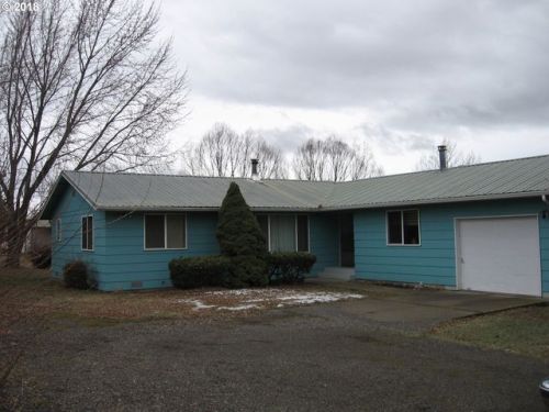 1201 Antles Ln, Cove, OR 97824-8220