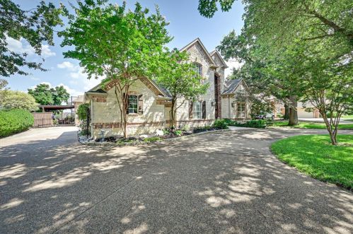 1434 Southern Hills Dr, Midlothian, TX 76063-3834