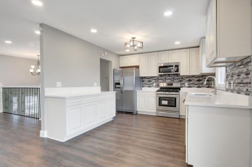 2225 Coldspring Rd, Crown Point IN  46307-9335 exterior