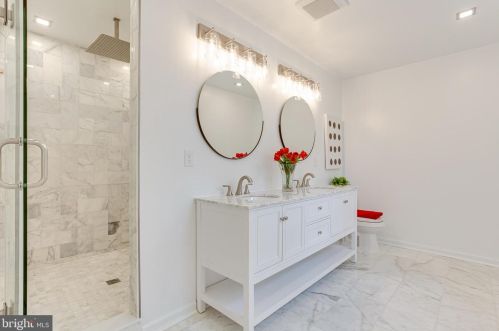 114 Williamsburg Dr, Silver Spring MD 20901-2728 exterior