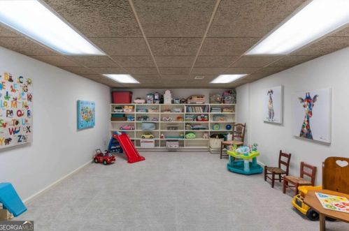 7660 Ball Mill Rd, Atlanta GA  30350-4406 exterior