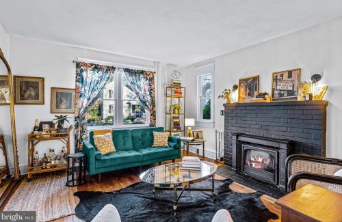 24 Evergreen Ln, Tavistock NJ  08033-1202 exterior