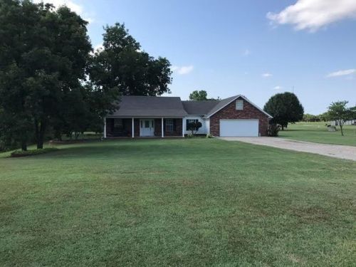 228 Kevin Rd, Prague, OK 74864-3308