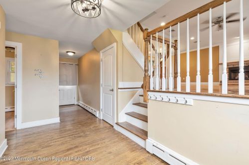 378 Kennedy St, Iselin, NJ 08830-1231