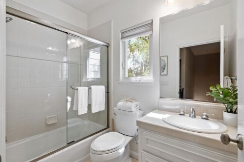 966 Bonita Ave, Mountain View CA  94040-2619 exterior