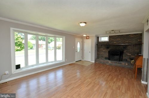 7416 Jackson Ave, Camden, NJ 08109-3246