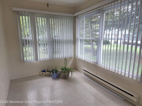 203 Aster Pl, Lakehurst, NJ 08759-2905