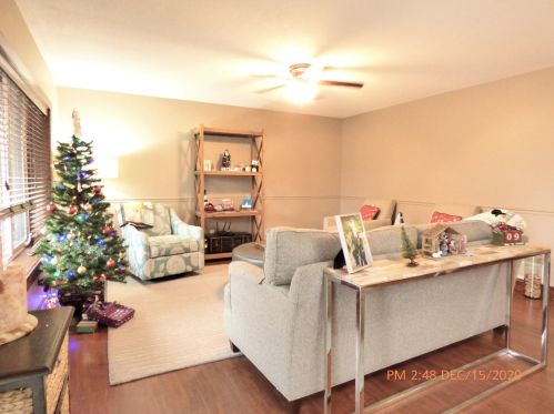 15678 Duck Pond Way, Saint Paul, MN 55124-5628