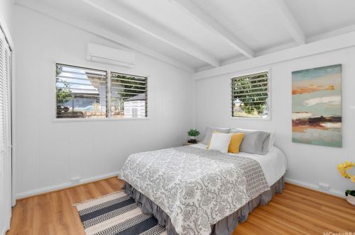 909 Aipo St, Honolulu HI  96825-2521 exterior