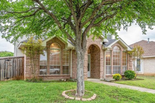 1407 Ross Dr, Lewisville, TX 75067-4255
