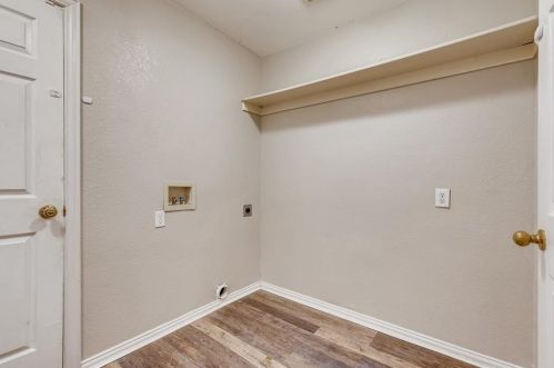 9324 Cynthia Ct, Fort Worth TX  76140-5170 exterior