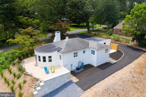 371 Arbor Rd, Lancaster, PA 17601-3203