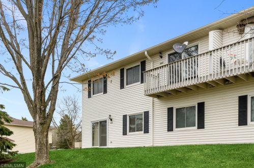 2457 Grenadier Ave, Saint Paul MN  55128-4319 exterior