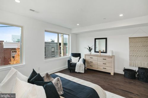 1344 19 St, Philadelphia PA  19146-4665 exterior