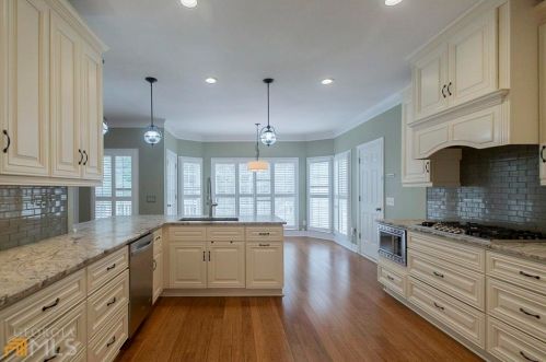 1190 Cockrell Ct, Kennesaw, GA 30152-4760