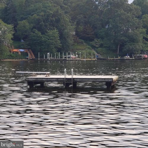 583 Jumpers Hole Rd, Severna Park MD  21146-2637 exterior